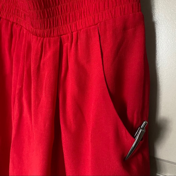 Red Dress - Picture 5 of 11